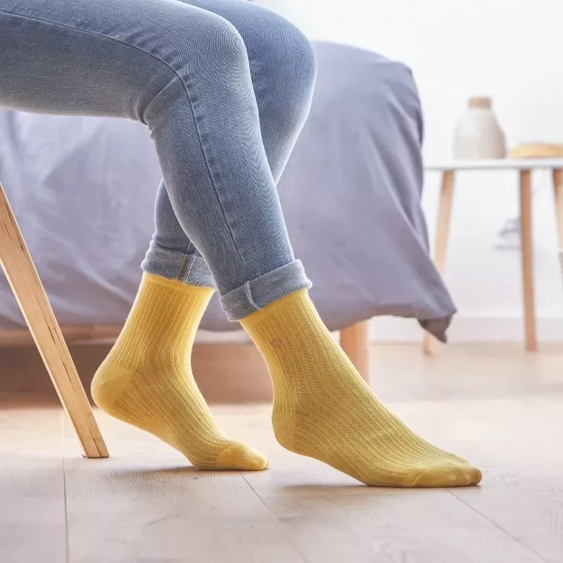 CHAUSSETTES COTON DENTELLES JAUNE TAILLE 37-40