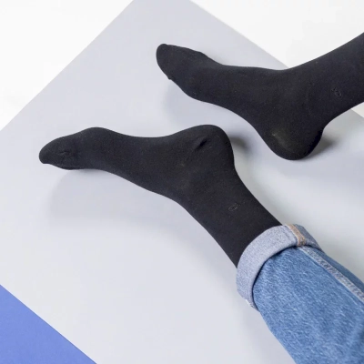 Chaussettes unies en bambou - Noir taille 41-46