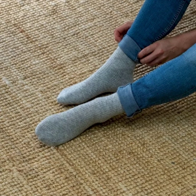 CHAUSSETTES LAINE AVEC ANGORA GRIS CLAIR Taille 37-40